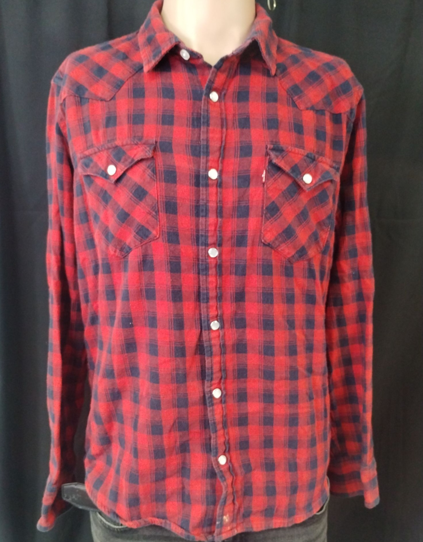 Levi's Men's Plaid Red Shirt/Button up/Pearl Snaps Sz M