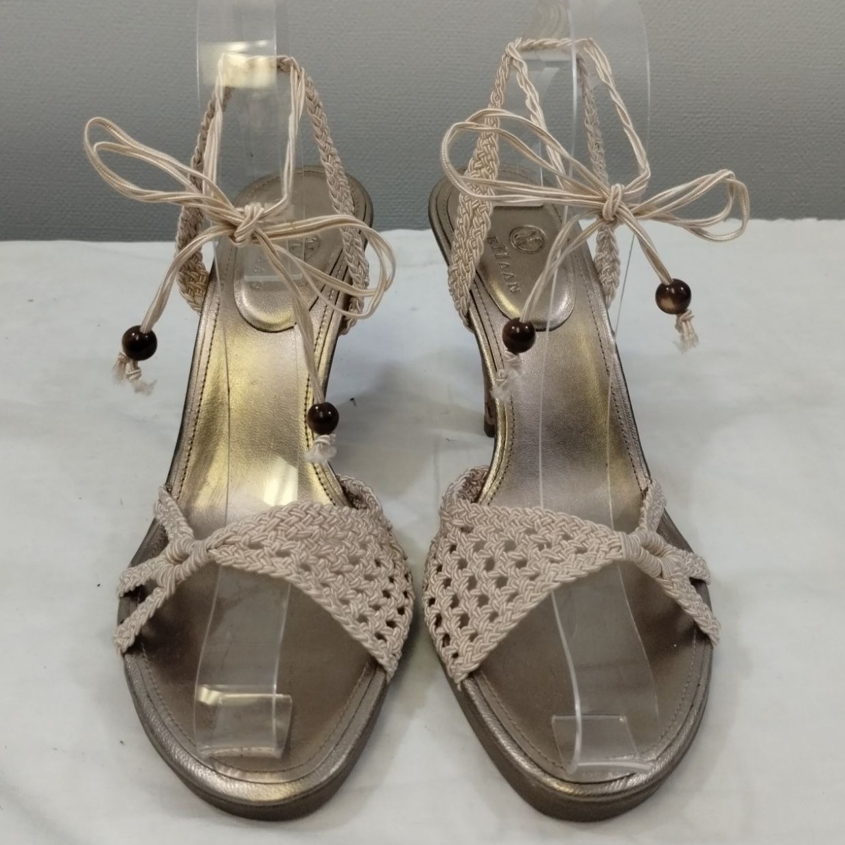 Women's Beige Shoes/Heels/4" heel Sz7