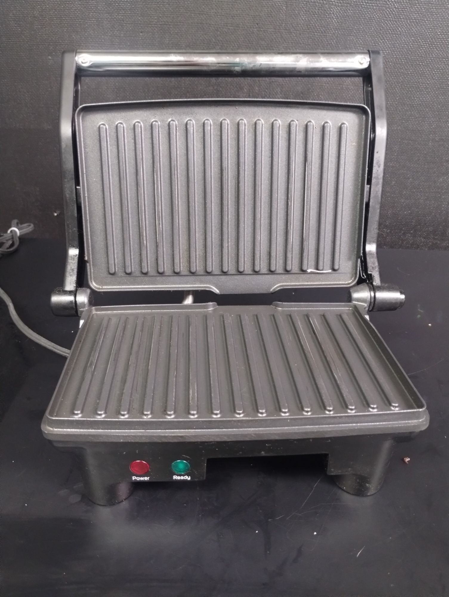 Silver/Black Panini Press in Great Condition 