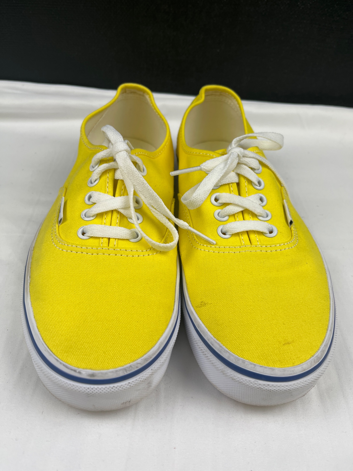 Lowtop Skate Shoes Unisex Yellow .5m 10.5w