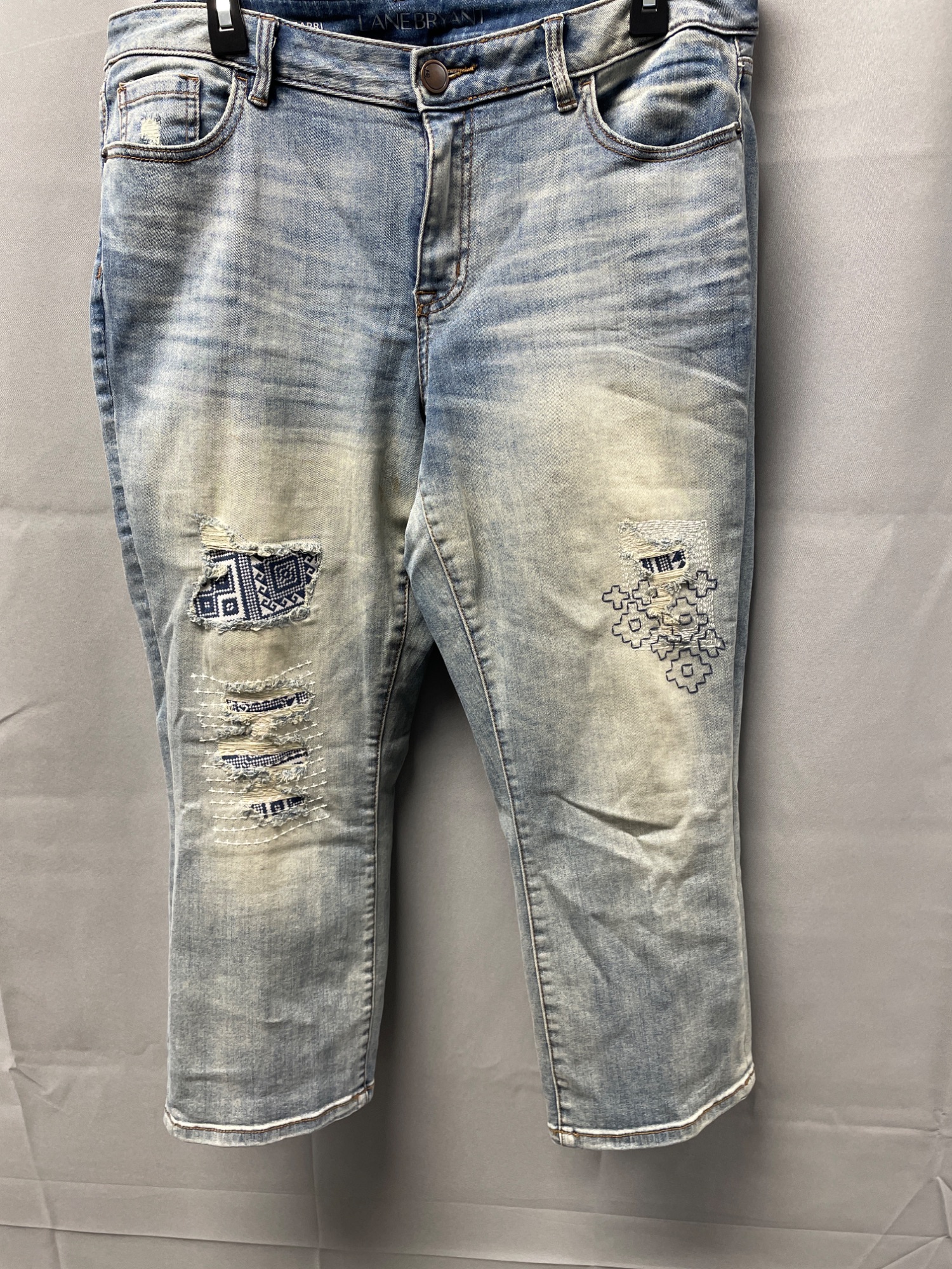 Women's Faded Blue Jeans Capri/ Patchwork Sz-16