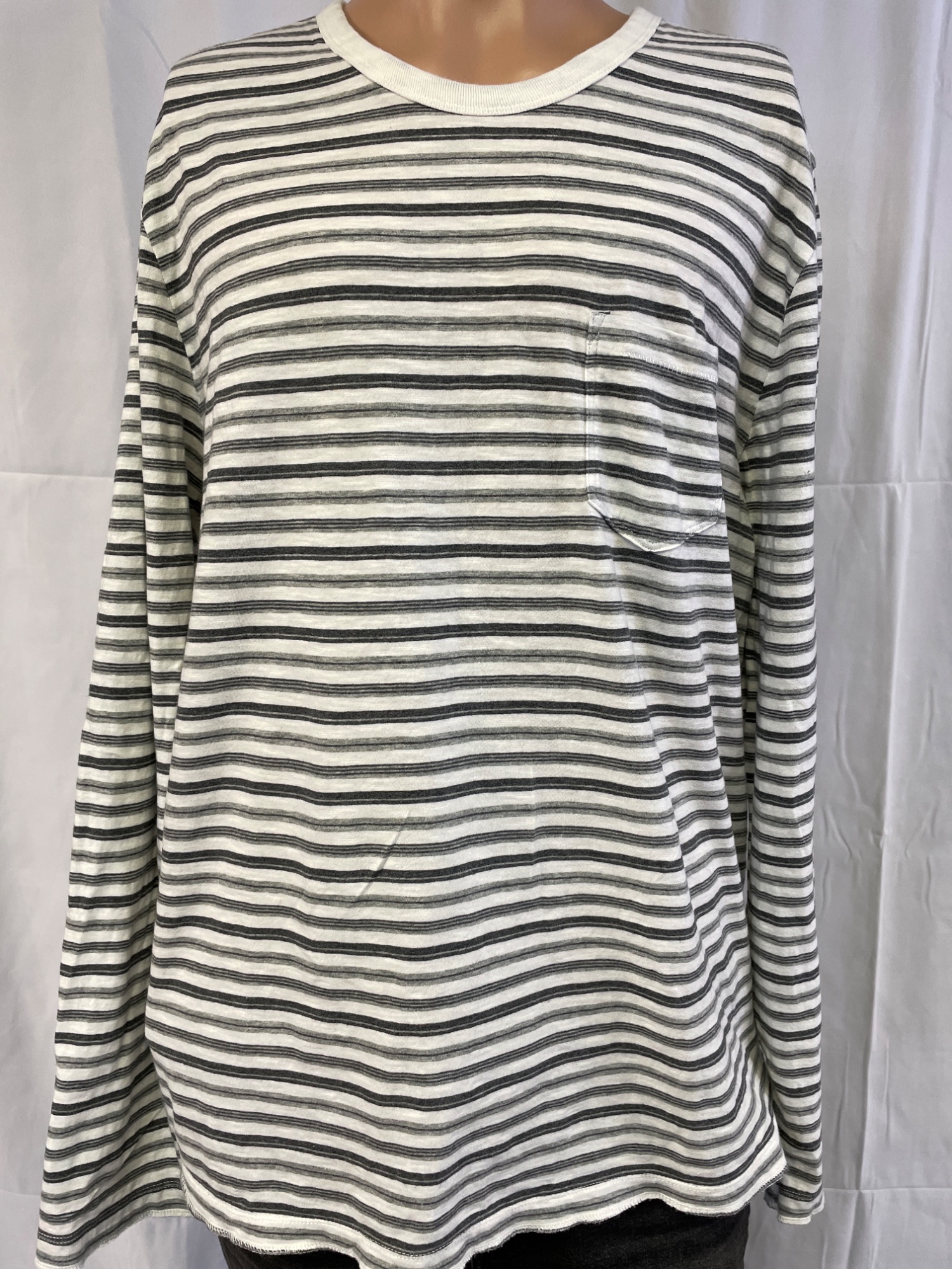 Men's Gray Striped T-shirt Long Sleeve