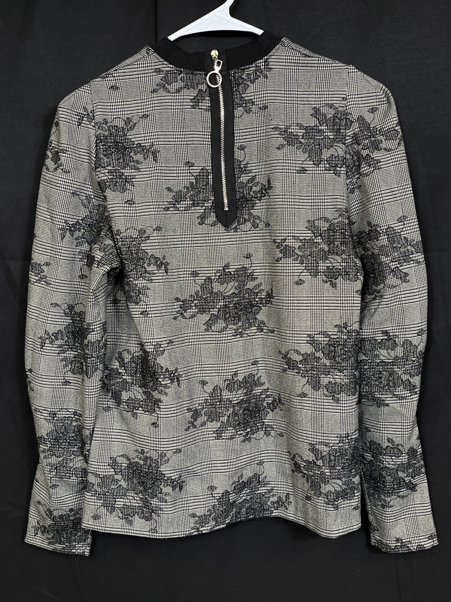 Vintage Inspired Black White Floral Plaid Long Sleeve Top