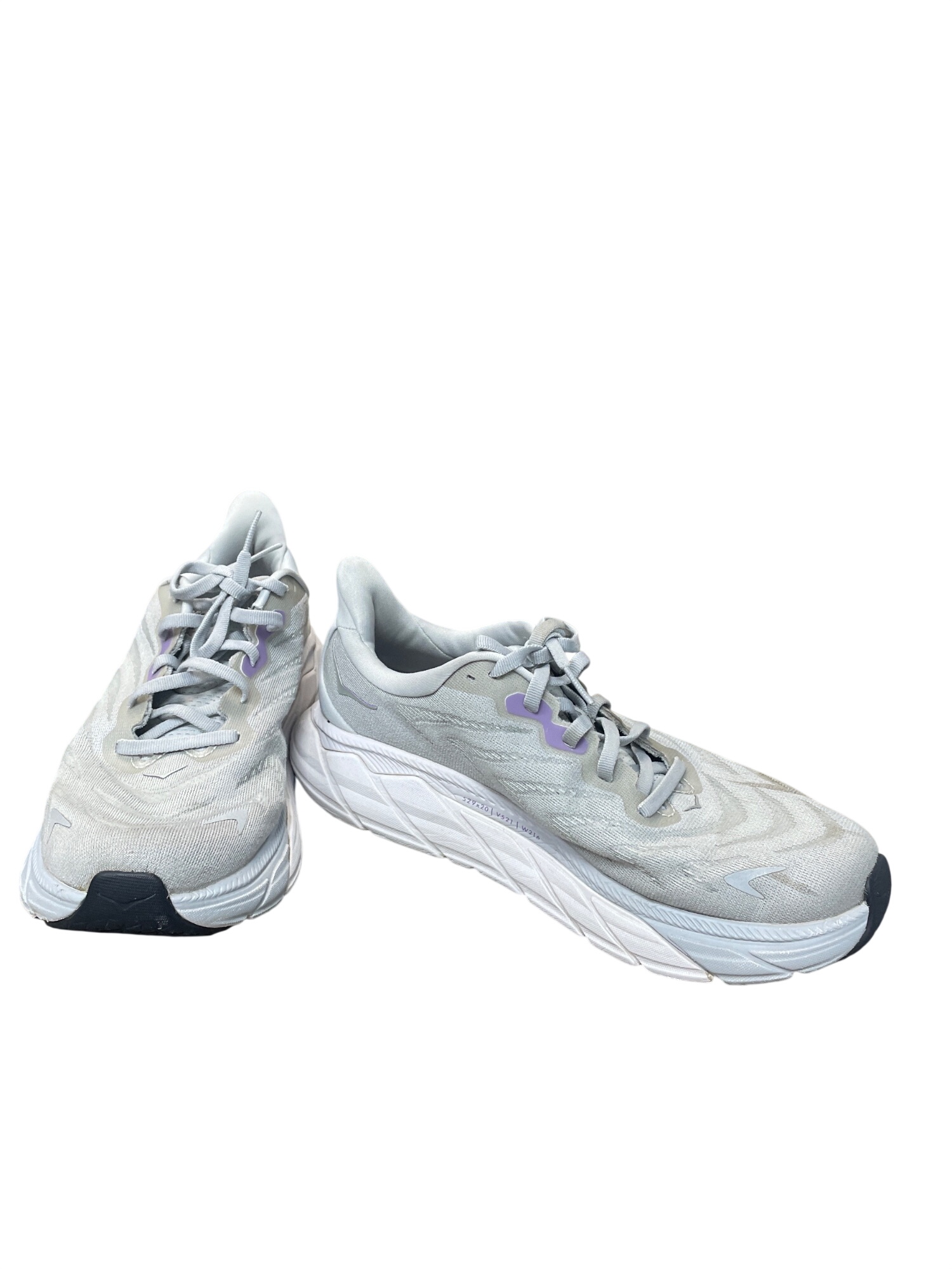 Arahi 6 Womans Mint Green White Run Walk Sneakers Sz 7.5B