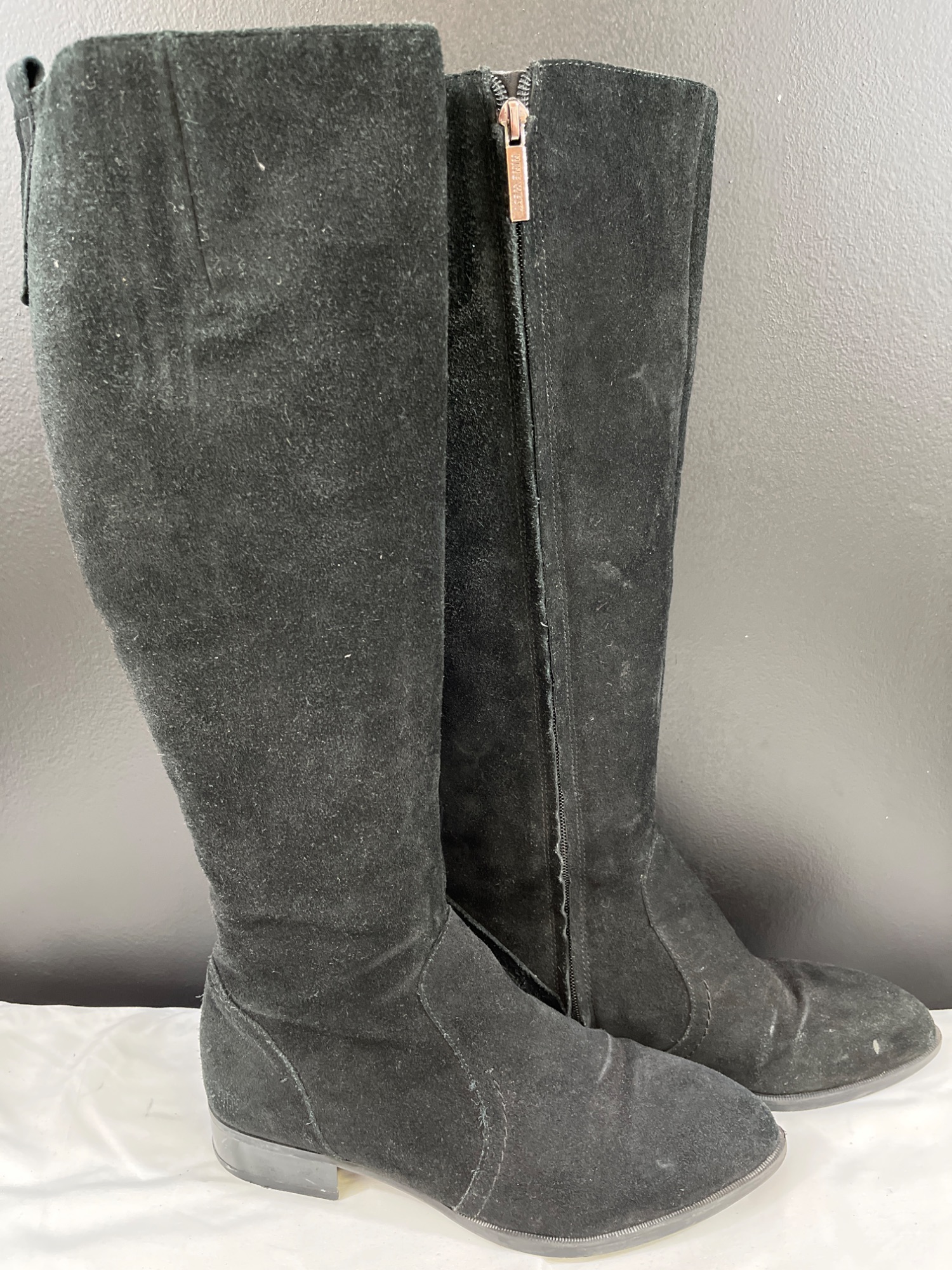 Nicolah Women's Black Leather Shoes/Boots .5M